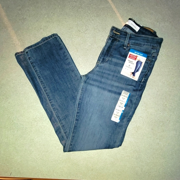 Levi mid rise slim - size 2 (2M/26w/L30) - Picture 1 of 2
